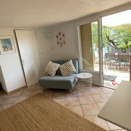 T2 - Rez De Jardin, Proche De La