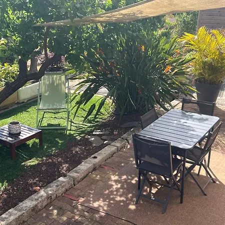 T2 - Rez De Jardin, Proche De La Apartment Carqueiranne