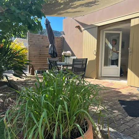 T2 - Rez De Jardin, Proche De La *